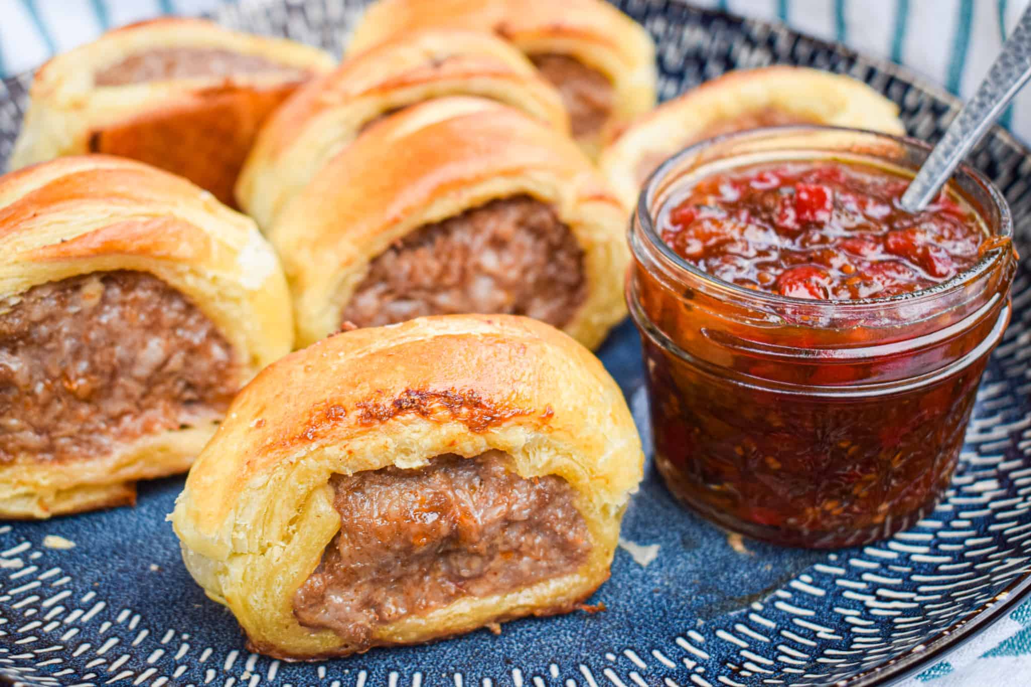 puff pastry sausage rolls 