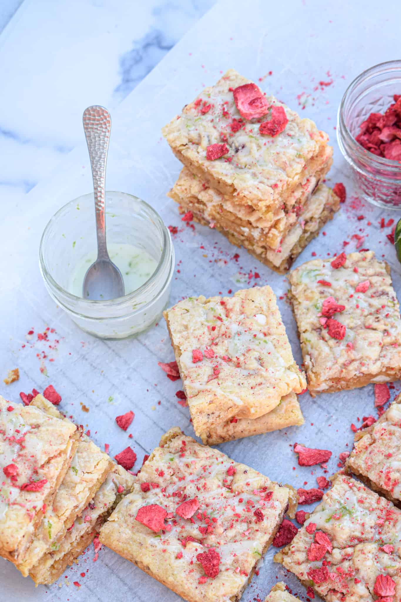 strawberry & lime white chocolate blondies with lime glaze