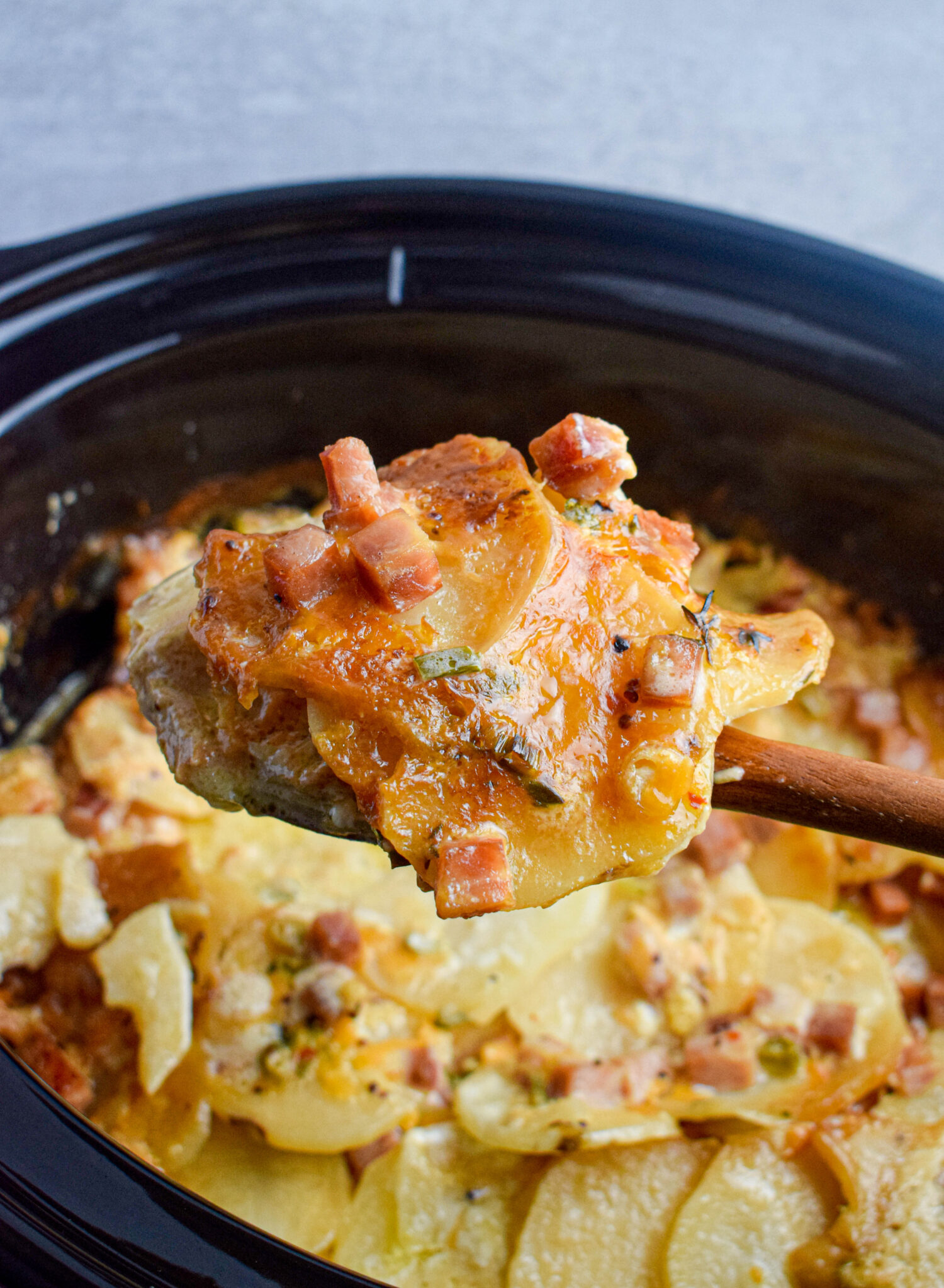 Slow Cooker Scalloped Potatoes and Ham - The Jam Jar Kitchen